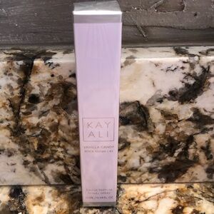 Kayali Huda Beauty Vanilla Candy Rock Sugar | 42 Travel Spray